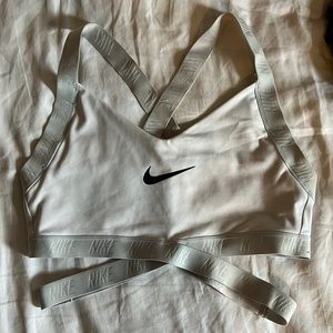 Criss cross Nike sports bra